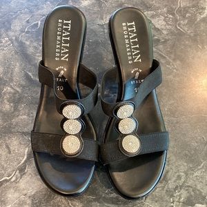 Italian Shoemakers black wedge Melony sandals women’s size 10